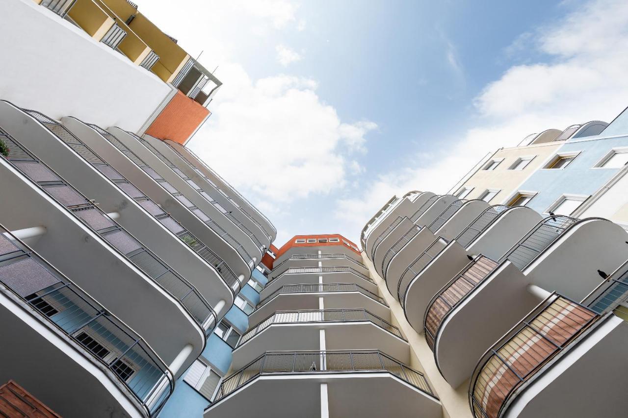 Spacerowa By Renters Apartment