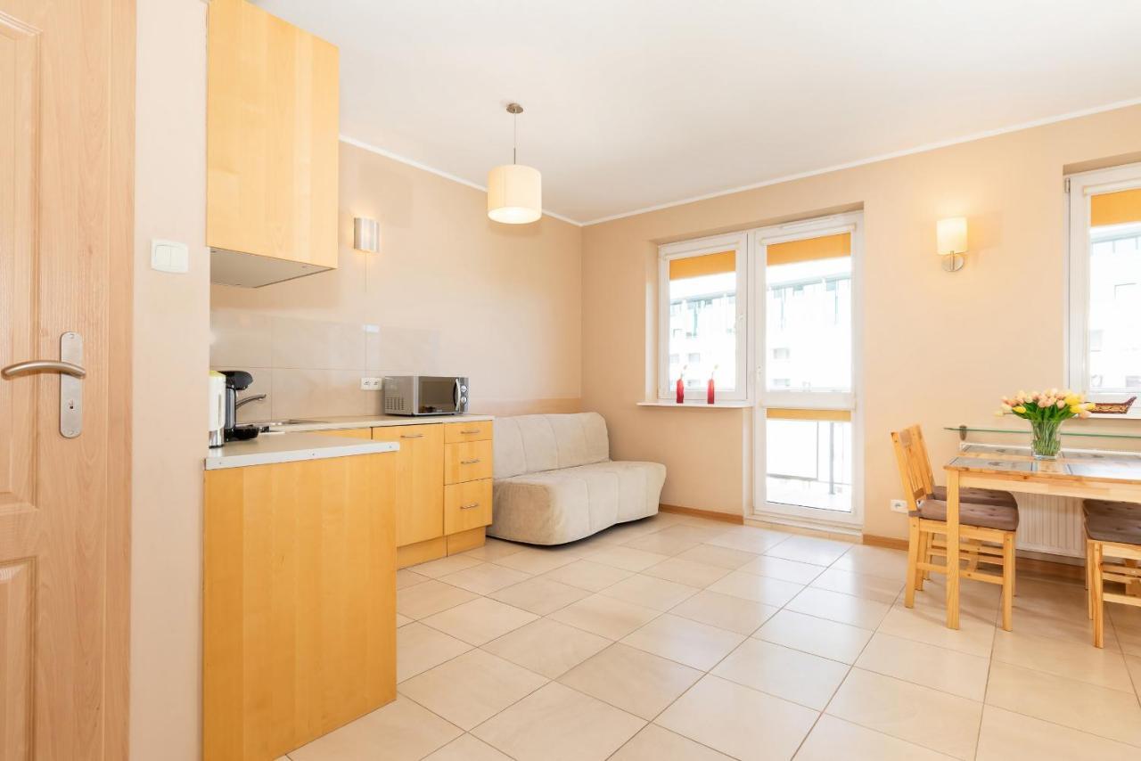 Spacerowa By Renters Apartment