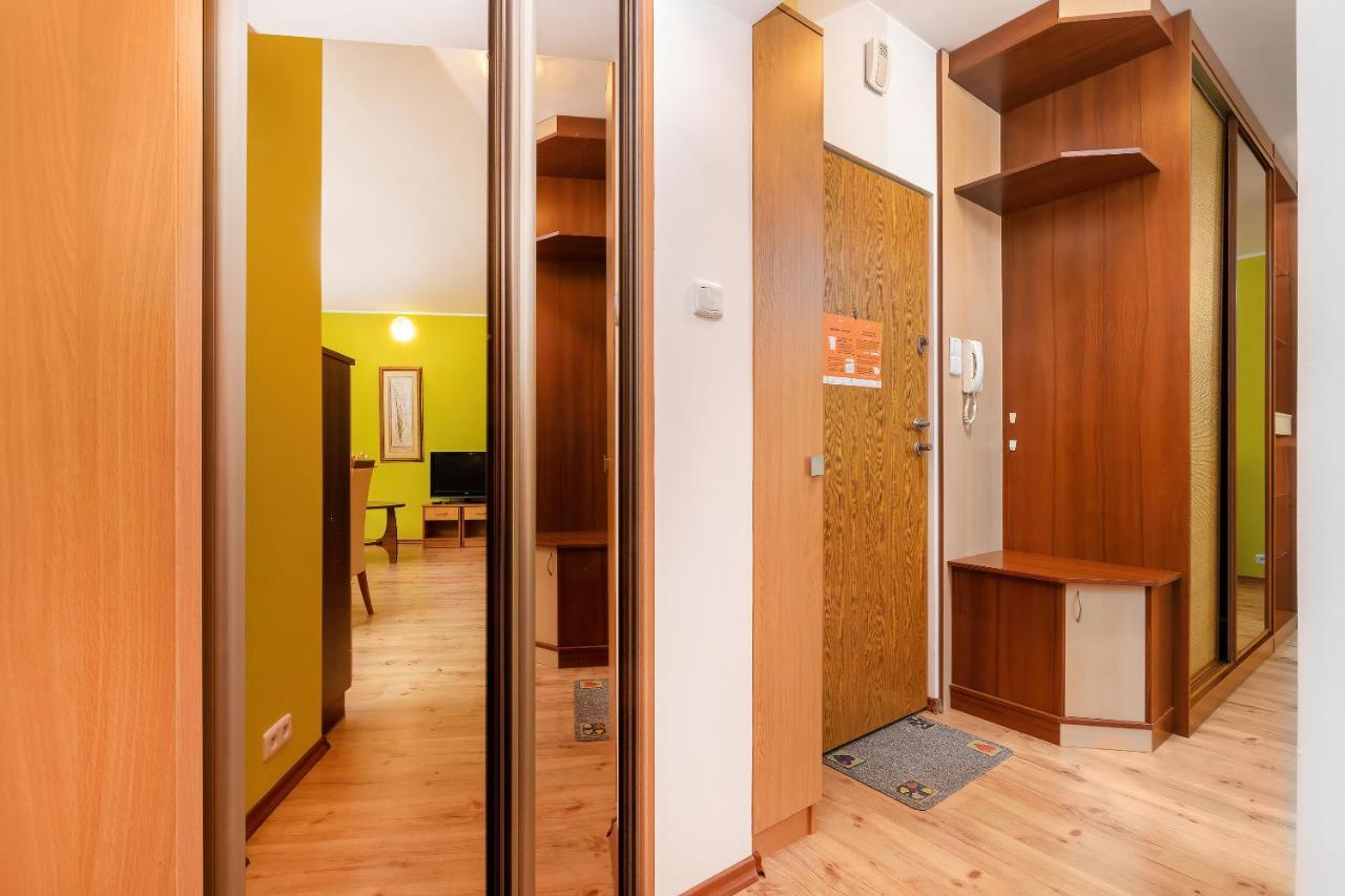 Spacerowa By Renters Apartment